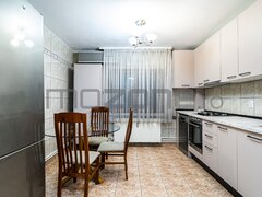 Sebastian 141, 3 camere, 78 mp, 2 bai, complet utilat, disponibil imediat